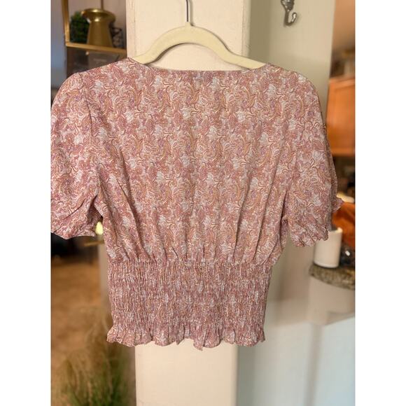 Paper and Crane S Pink Paisley Faux Wrap VNeck Smocked Puff Sleeve Blouse 2-6 - Picture 3 of 4